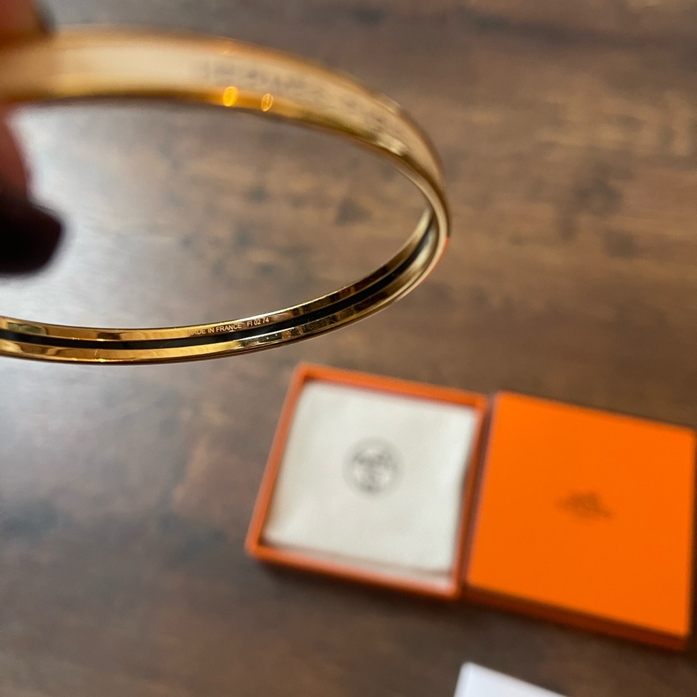 Hermès Ivory and Gold enamel Bangle - Picture 4 of 8